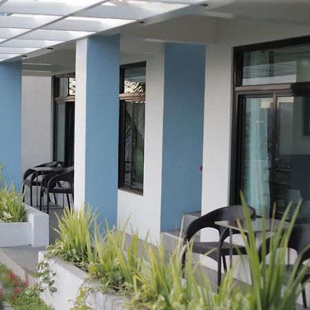 Casa Noah Hotel Tagaytay City Exterior photo