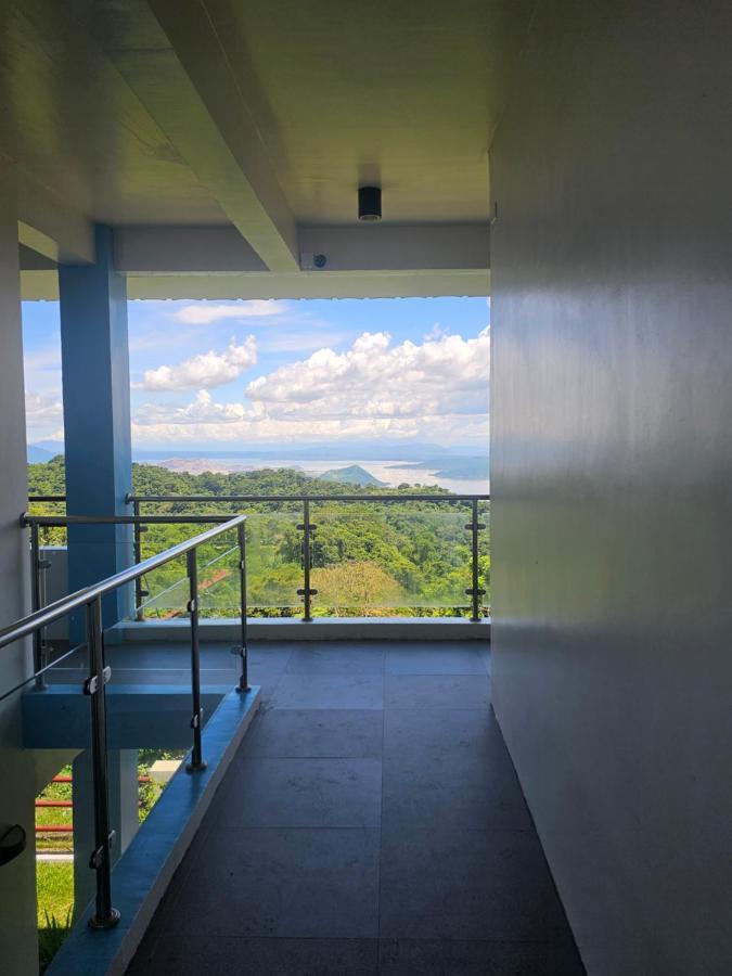 Casa Noah Hotel Tagaytay City Exterior photo